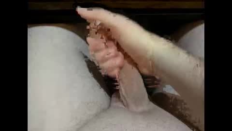 hung_mac0 online show from 12-18-25, 07:20