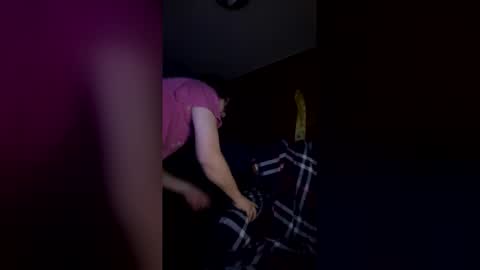 Snapshot of hungart99 chatting on 03-30-26, 07:31 SweetUncutXL online show from 03-30-26, 07:31