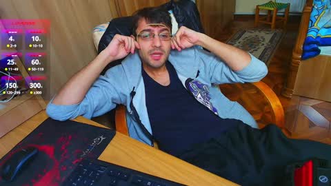 Snapshot of hungeddy chatting on 12-07-24, 09:55 Eddy online show from 12-07-24, 09:55