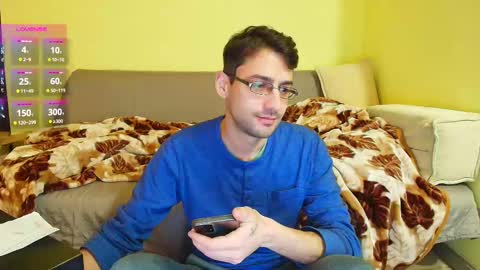 Snapshot of hungeddy chatting on 02-26-25, 04:24 Eddy online show from 02-26-25, 04:24