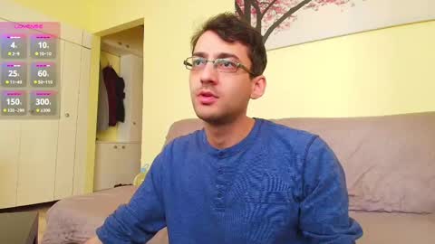 Snapshot of hungeddy chatting on 03-11-25, 10:51 Eddy online show from 03-11-25, 10:51