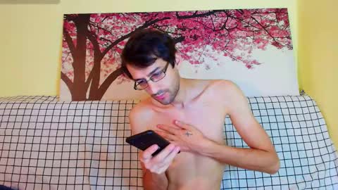 Snapshot of hungeddy chatting on 09-11-25, 06:30 Eddy online show from 09-11-25, 06:30
