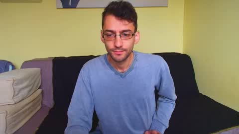 Snapshot of hungeddy chatting on 10-08-25, 10:13 Eddy online show from 10-08-25, 10:13