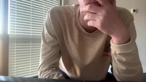 Snapshot of hungjohn222 chatting on 03-23-26, 09:19 hungjohn222 online show from 03-23-26, 09:19