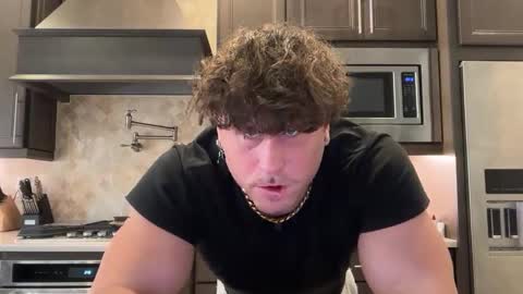 Snapshot of hungkingg22 chatting on 01-07-26, 07:49 hungkingg22 online show from 01-07-26, 07:49