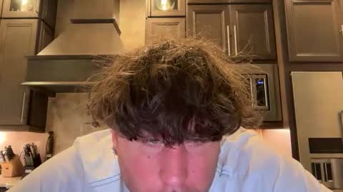 Snapshot of hungkingg22 chatting on 01-12-26, 05:29 hungkingg22 online show from 01-12-26, 05:29