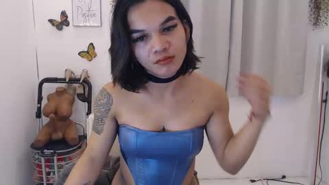 Snapshot of hungry_cock22 chatting on 09-28-25, 10:37 zackie online show from 09-28-25, 10:37