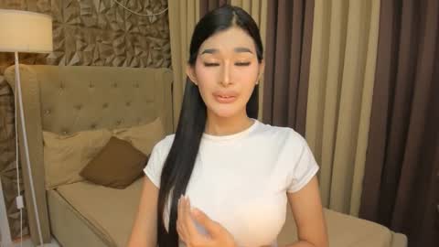 Snapshot of hunkhomerontop chatting on 10-26-25, 07:25 hunkhomerontop online show from 10-26-25, 07:25