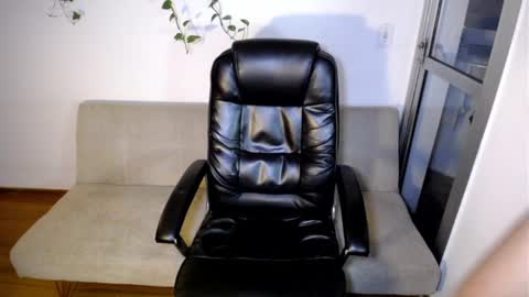 leo online show from 12-18-24, 10:35