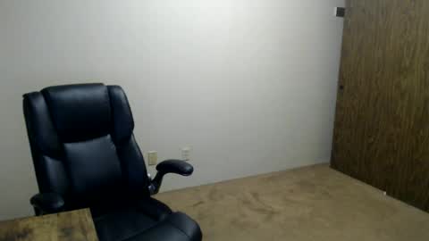 Snapshot of hunter_jayden7 chatting on 06-29-26, 02:40 TypsyT7 online show from 06-29-26, 02:40