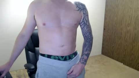 Snapshot of hunter_jayden7 chatting on 07-05-26, 07:54 TypsyT7 online show from 07-05-26, 07:54