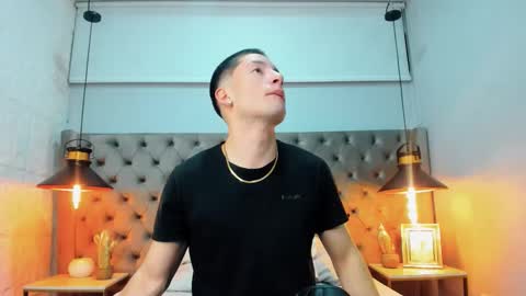 hunterheat_ online show from 10-03-25, 11:51