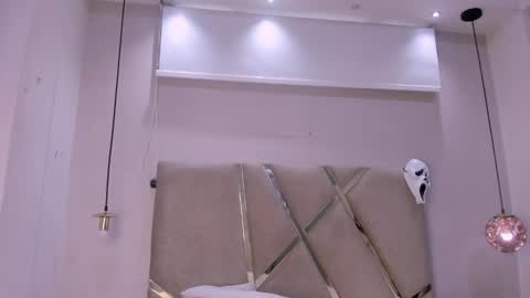 hunterheat_ online show from 10-22-25, 11:43