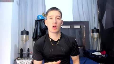 hunterheat_ online show from 04-17-26, 12:52