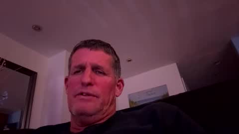 Snapshot of hvacstud4 chatting on 02-05-26, 01:21 hvacstud4 online show from 02-05-26, 01:21