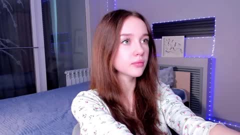 Snapshot of hwadwellingham chatting on 05-24-26, 07:24 Lily online show from 05-24-26, 07:24