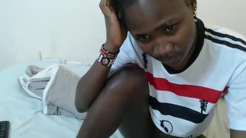 hyacinth_b online show from 05-10-26, 09:20
