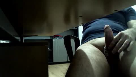 Snapshot of hybrid4646 chatting on 12-27-24, 03:37 WatchMeCum online show from 12-27-24, 03:37