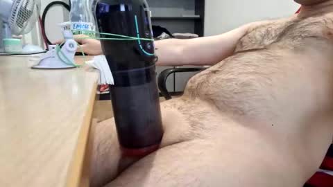 Snapshot of hybrid4646 chatting on 12-20-25, 09:16 WatchMeCum online show from 12-20-25, 09:16