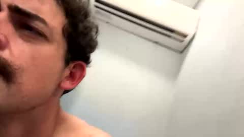 Snapshot of hydrakinglaser chatting on 11-27-25, 09:00 hydrakinglaser online show from 11-27-25, 09:00