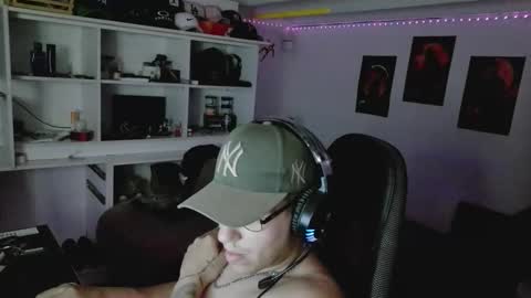 Snapshot of hydroblast777 chatting on 04-04-26, 11:02 hydroblast777 online show from 04-04-26, 11:02