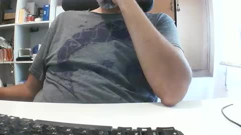 Snapshot of hyperpau chatting on 09-10-25, 07:30 Hyperpau online show from 09-10-25, 07:30