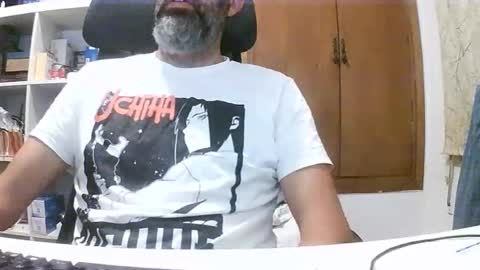 Snapshot of hyperpau chatting on 09-14-25, 04:22 Hyperpau online show from 09-14-25, 04:22