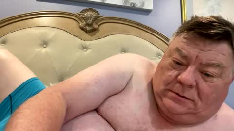 Snapshot of hypnotizing4u chatting on 01-14-26, 02:12 hypnotizing4u online show from 01-14-26, 02:12