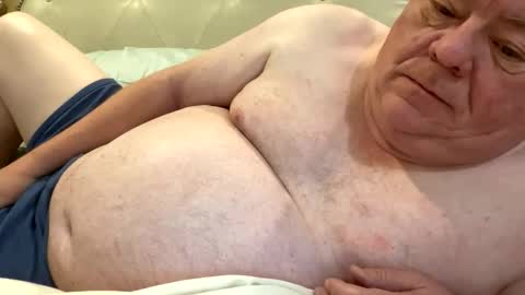 Snapshot of hypnotizing4u chatting on 02-05-26, 02:22 hypnotizing4u online show from 02-05-26, 02:22