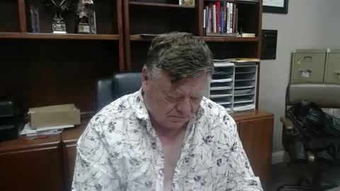 Snapshot of hypnotizing4u chatting on 03-13-26, 08:48 hypnotizing4u online show from 03-13-26, 08:48