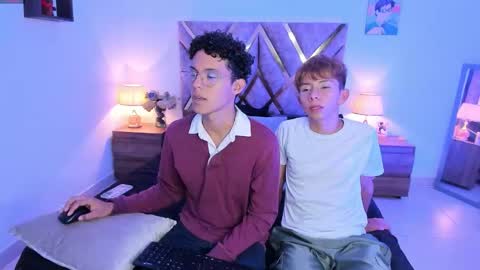 Snapshot of hyunjin_sun chatting on 11-07-25, 01:27 Son Hyunjin online show from 11-07-25, 01:27