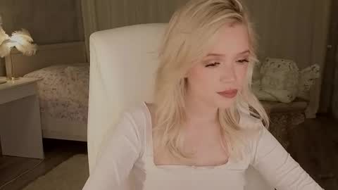 Joselle online show from 04-24-26, 12:24