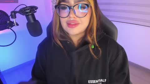 Ari online show from 04-22-26, 02:03