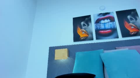 Snapshot of i_am_dolls chatting on 07-21-26, 07:38 The Dolls online show from 07-21-26, 07:38
