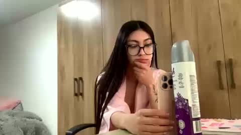 Eva Victoria online show from 06-16-26, 10:12