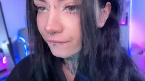 Snapshot of i_died_again chatting on 10-22-25, 08:47 Asya online show from 10-22-25, 08:47