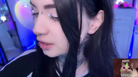 Snapshot of i_died_again chatting on 11-21-25, 09:08 Asya online show from 11-21-25, 09:08