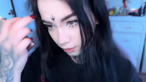 Snapshot of i_died_again chatting on 11-27-25, 09:33 Asya online show from 11-27-25, 09:33