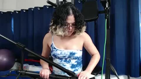 Snapshot of i_fetishize_u chatting on 02-04-25, 03:57 ShortStuff online show from 02-04-25, 03:57