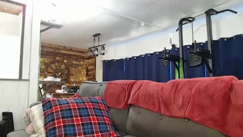 Snapshot of i_fetishize_u chatting on 03-11-25, 05:35 ShortStuff online show from 03-11-25, 05:35