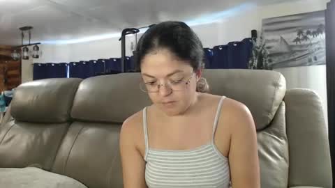 Snapshot of i_fetishize_u chatting on 01-16-26, 03:16 ShortStuff online show from 01-16-26, 03:16