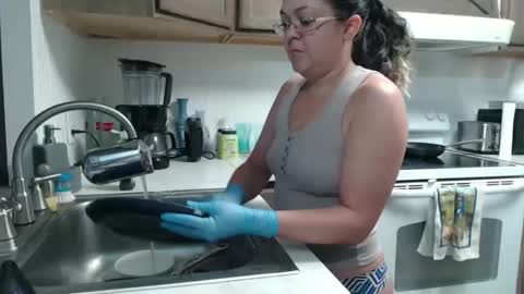 Snapshot of i_fetishize_u chatting on 03-05-26, 04:58 ShortStuff online show from 03-05-26, 04:58