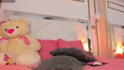 Snapshot of i_kristi chatting on 02-16-26, 09:11 Kristi online show from 02-16-26, 09:11