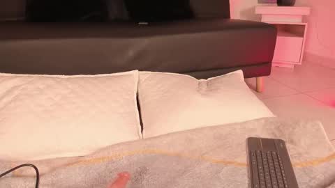 Snapshot of iam_cami chatting on 03-11-26, 12:22 online show from 03-11-26, 12:22