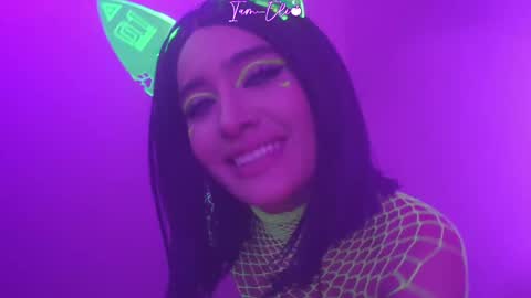       online show from 02-15-25, 04:36