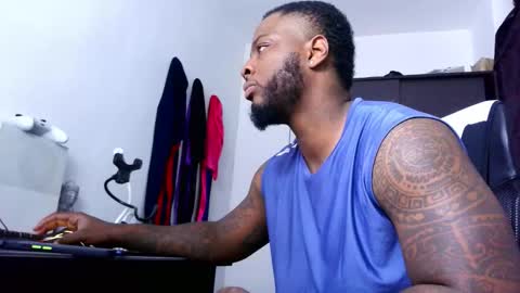 Mr H Independent model online show from 11-05-25, 03:39