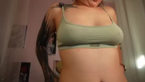 Meg  online show from 07-21-26, 05:32