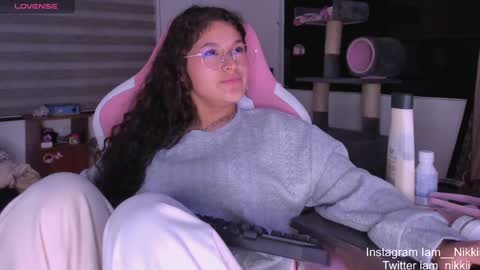 Snapshot of iam_nikki chatting on 12-28-24, 02:43 On instagram Imm NikkiHelp me reach 100 likes online show from 12-28-24, 02:43