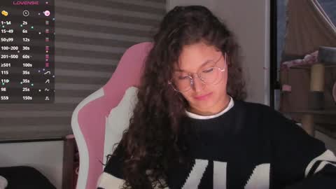 Snapshot of iam_nikki chatting on 01-09-25, 11:03 On instagram Imm NikkiHelp me reach 100 likes online show from 01-09-25, 11:03