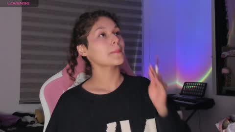 Snapshot of iam_nikki chatting on 01-10-25, 06:31 On instagram Imm NikkiHelp me reach 100 likes online show from 01-10-25, 06:31